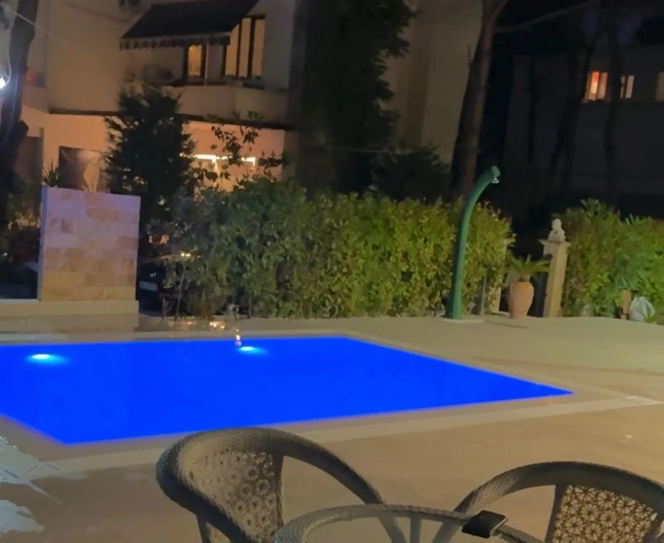Apartment Swiss Villa Qerret Golem